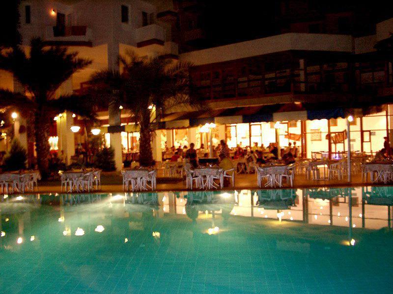 Green Peace Hotel Mahmutlar Buitenkant foto